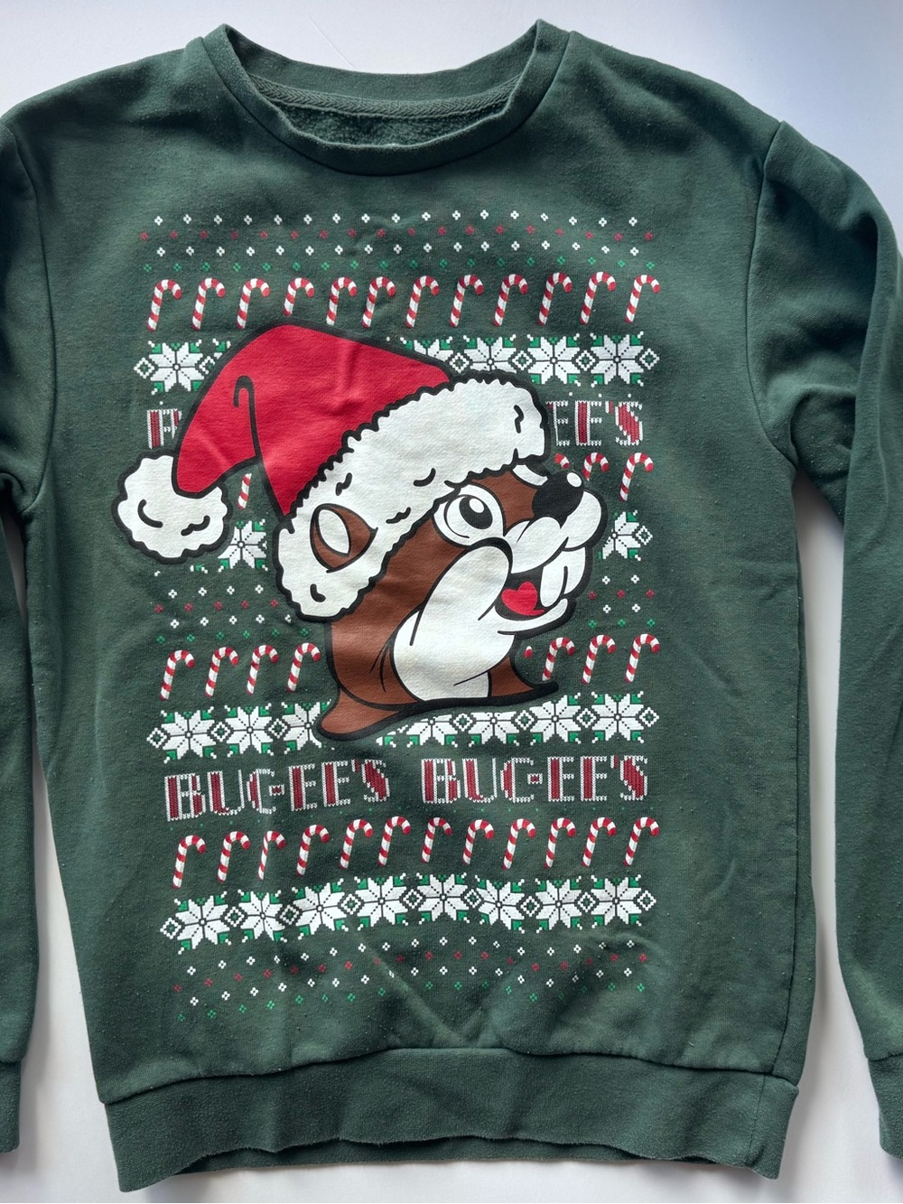 Buc-ee's Women's Green Crewneck Christmas Holiday Sweater Sweatshirt